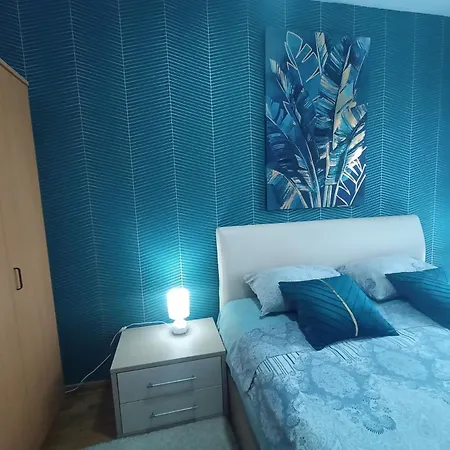 Ema Lux - Zgrada Panorama & Free Parking - Kod Parka Banjica Apartment