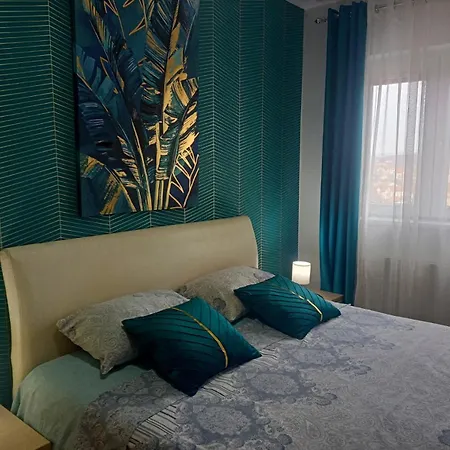 Apartment Ema Lux - Zgrada Panorama & Free Parking - Kod Parka Banjica *