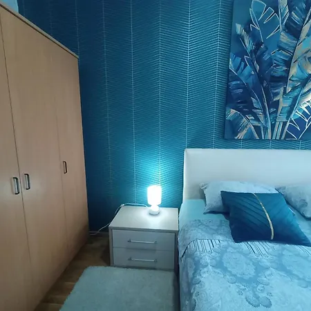 Apartment Ema Lux - Zgrada Panorama & Free Parking - Kod Parka Banjica *