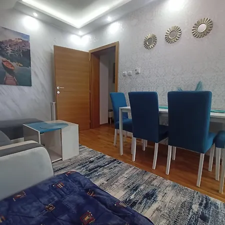 Ema Lux - Zgrada Panorama & Free Parking - Kod Parka Banjica