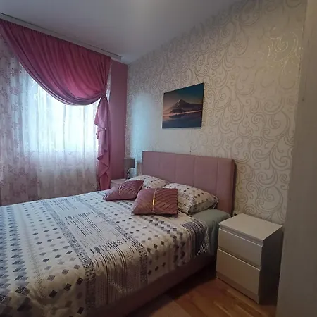 Ema Lux - Zgrada Panorama & Free Parking - Kod Parka Banjica Apartment
