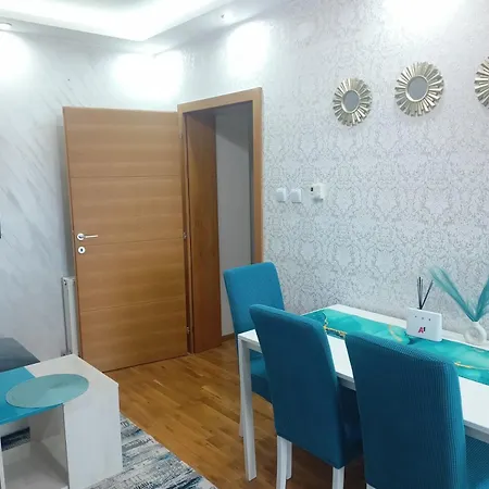 Ema Lux - Zgrada Panorama & Free Parking - Kod Parka Banjica Apartment *