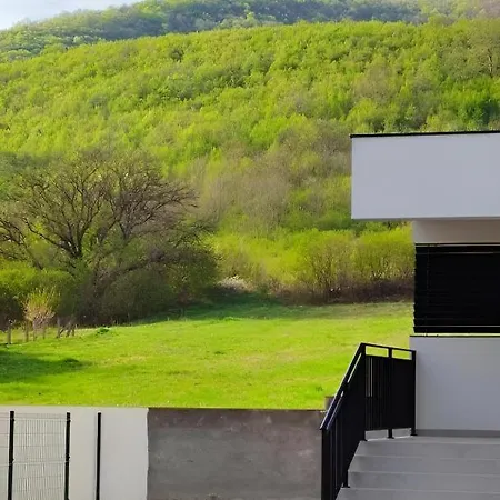 Hill Lux סוקו בניה